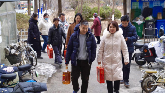 位于北京丰台右安门医院附近的两家爱心小家收到了一份特别的温暖